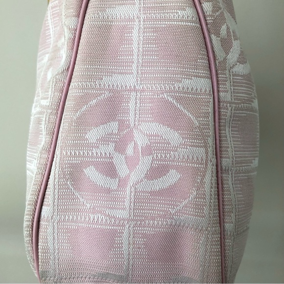 CHANEL Pink Travel Line Shoulder Bag - Picture 3 of 16